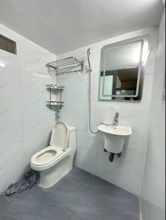 Cho thuê căn hộ Tập thể tầng 3 90 Phố Lò Đúc 40m2, Full đồ ở gđ, nhóm 3 người - Ảnh 4